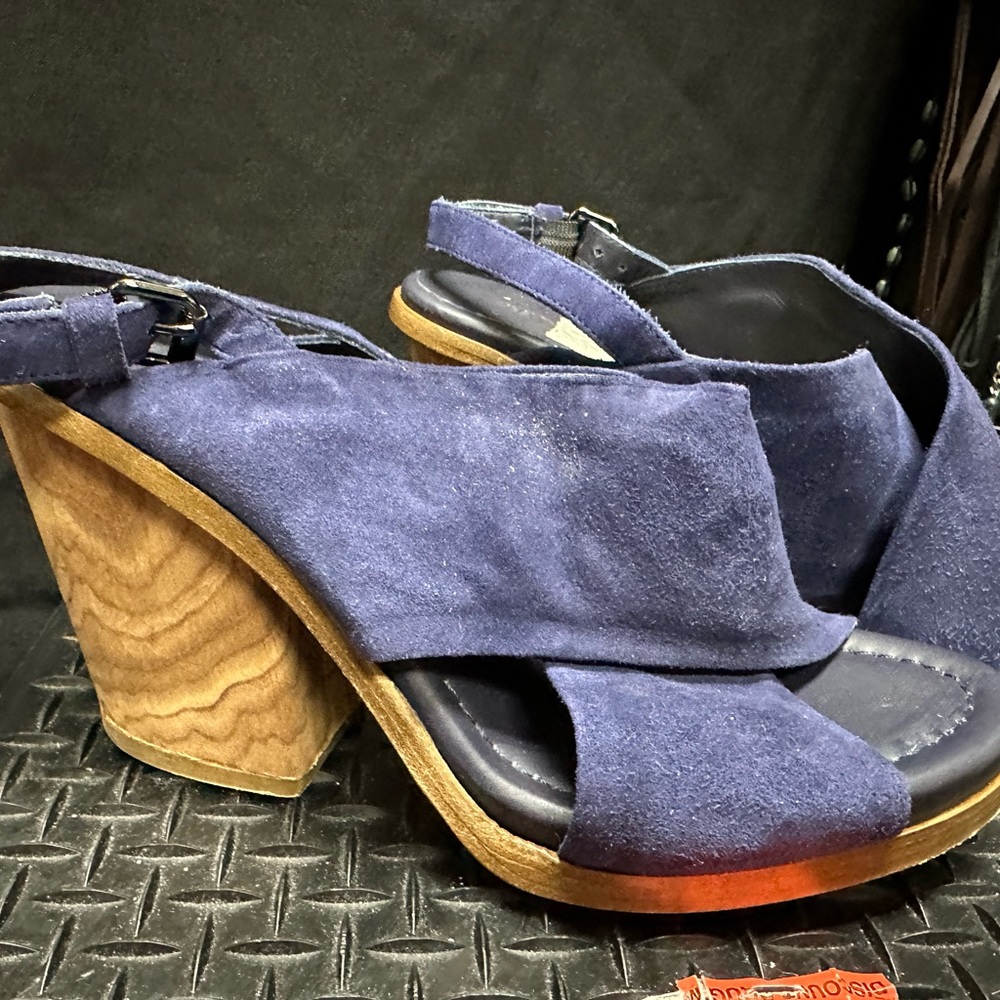 Navy blue wedges by Vince